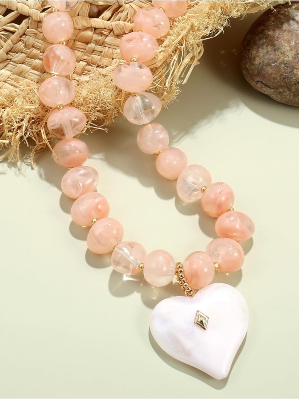 Light Pink  Beaded Necklace with Heart NEW - Picture 3 of 5